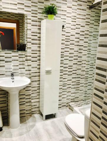 CT 377 - Faro's Malaga Citycenter - Refino Apartment - Rooftop Pool - 4