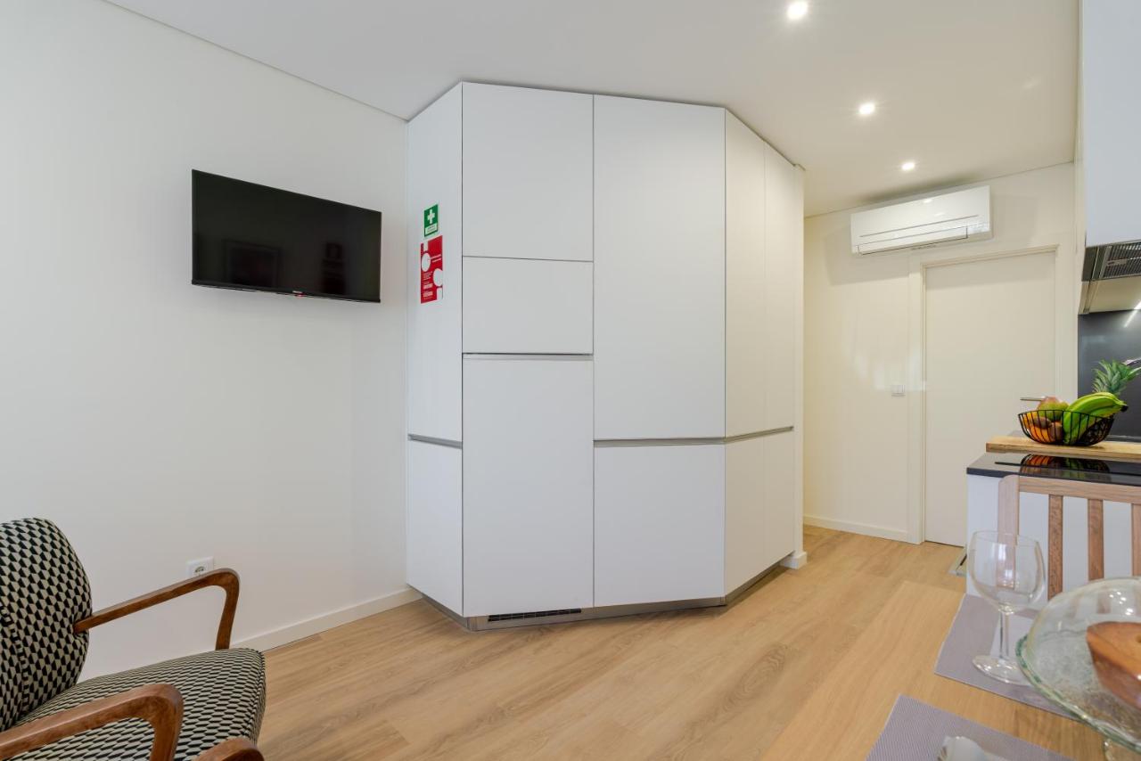 HostWise - Premium & Modern Building - 3