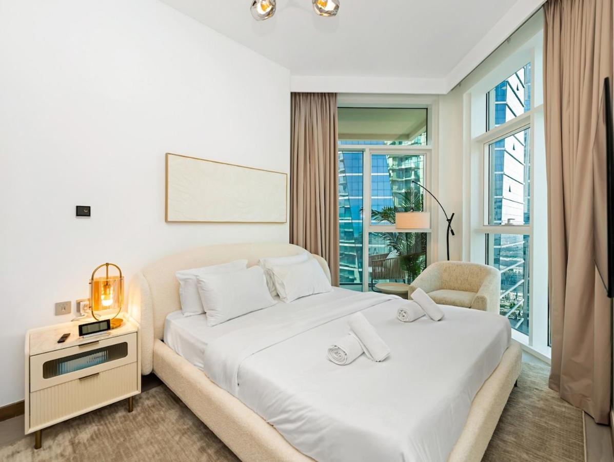 Lux 2Bed Apt near Burj Klfa Exciting Summer Deal - 2