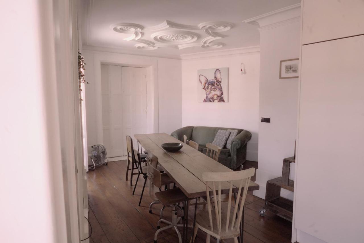 Light & Airy Historic Centre House with Balconies - 4