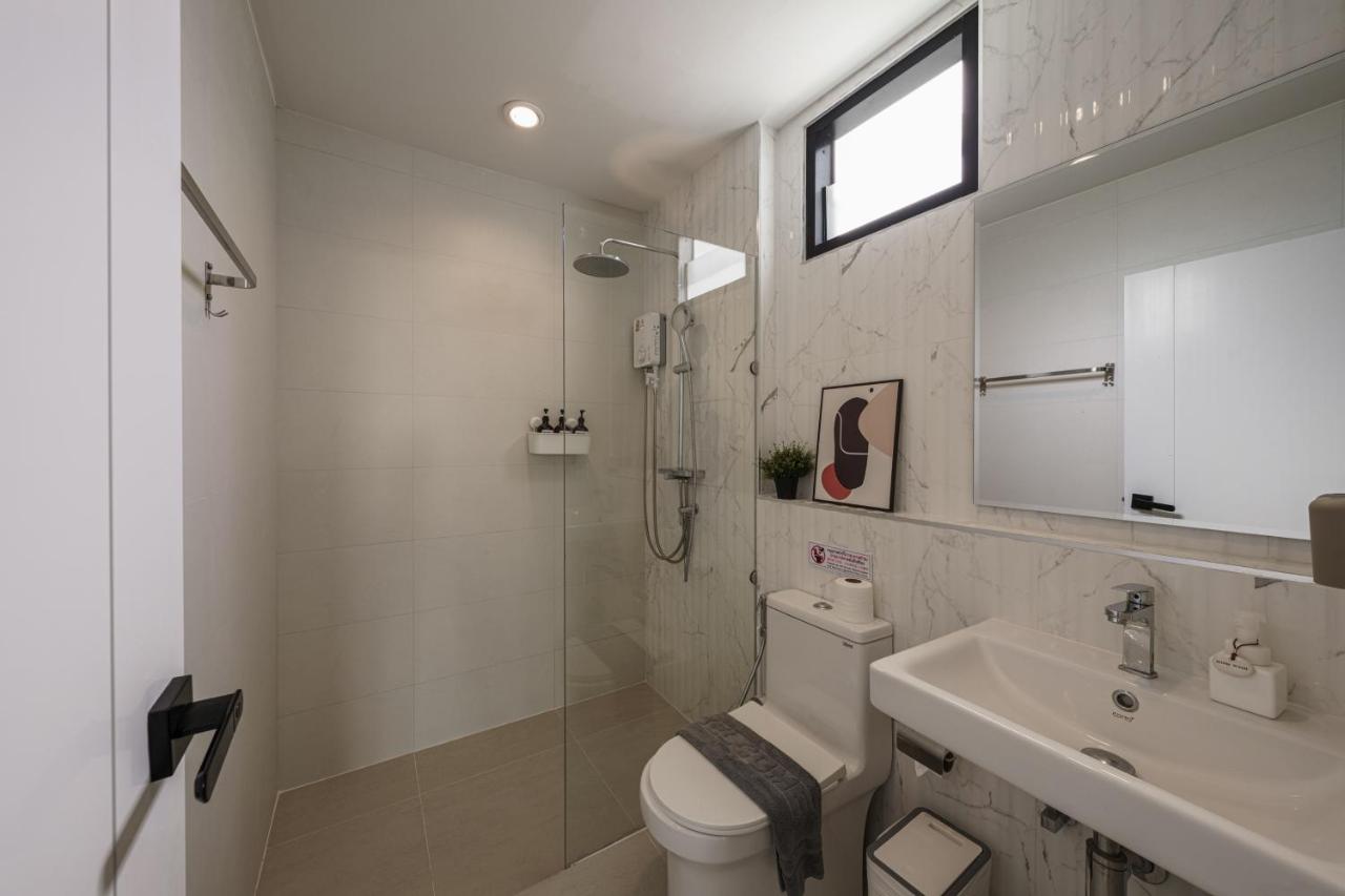 Cozy Spacious 4BR Villa, 12pax, 200m BTS PhraKhanong, 10min ThongLo, Fast 500mbps Wifi - 3