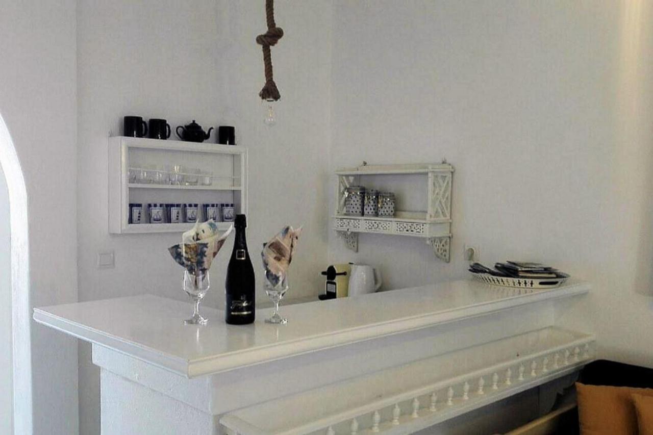 Mykonos Chora Apartment Near the Iconic Windmills - 3