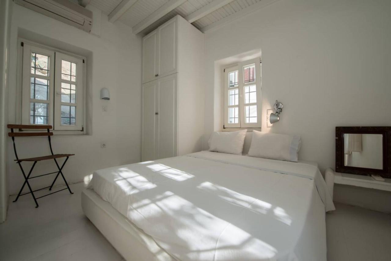 Mykonos 3 Bedroom Villa with Panoramic Sea and Town Views - 2