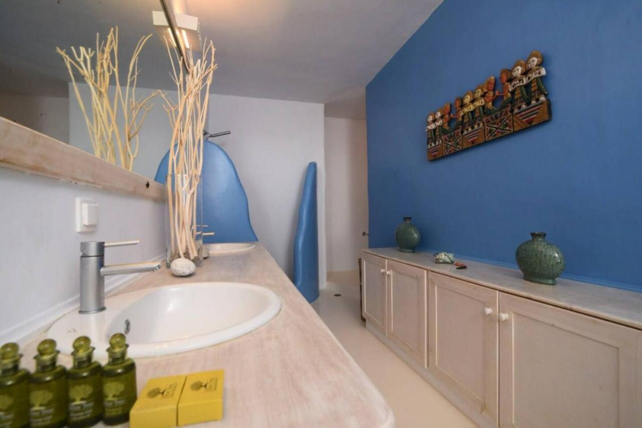 Mykonos Seaside Villa 3BR Aleomandra Gem - 3