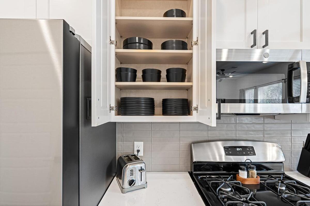 Perfect Austin Townhome,12 min to Downtown - 3