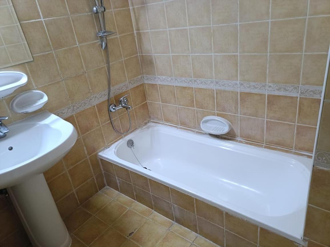 Khalifa A studio room 13-5 - 5