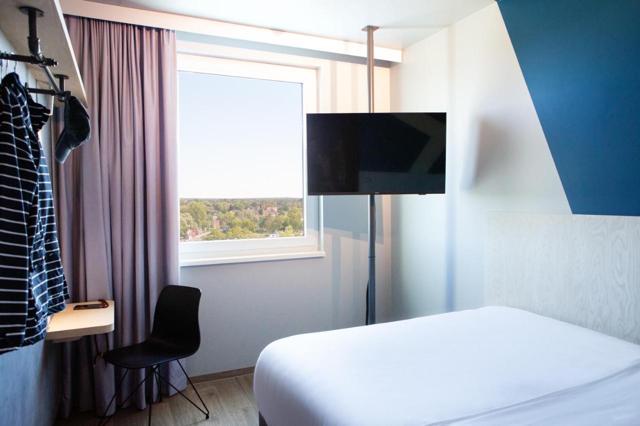 ibis budget Hotel Berlin Airport - 2