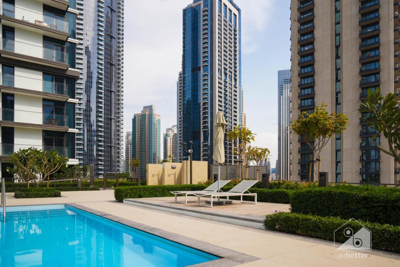Full Luxury at Burj Crown 2B with City Views - 4