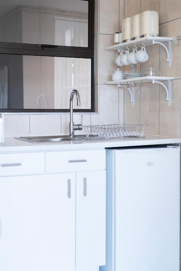 Oceanview Studio In Bantry Bay - 3