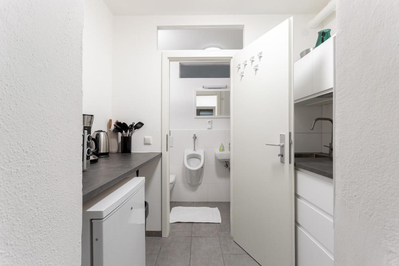 Global Living - Design Apartment I Central I Beamer I Kitchen I Terrace I Berlin - 3