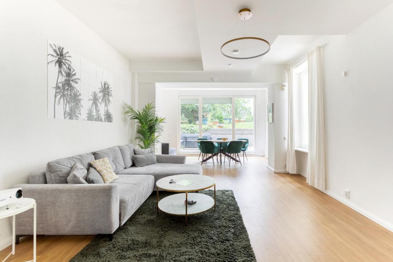 Global Living - Design Apartment I Central I Beamer I Kitchen I Terrace I Berlin