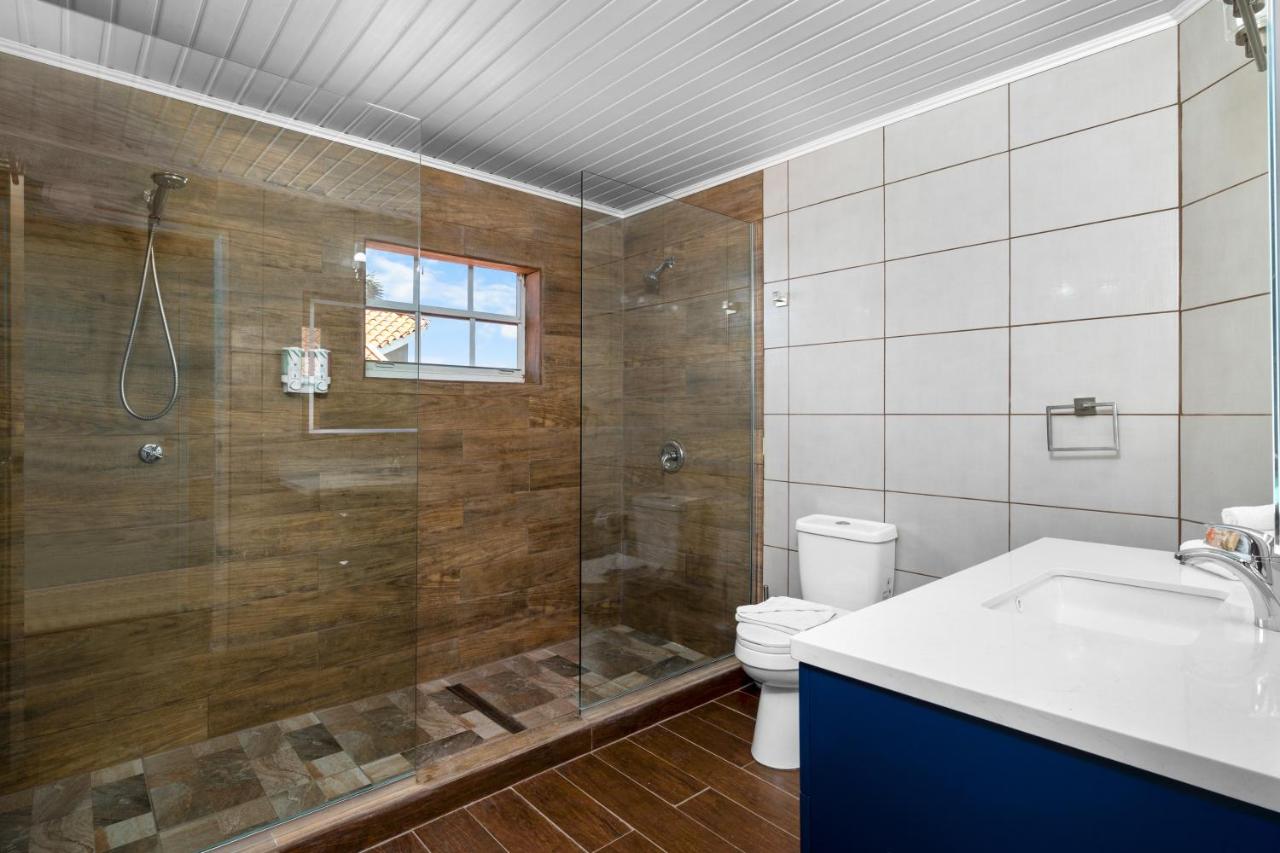 Casa Sol Stylish 4 BR Villa with Private Pool - 3