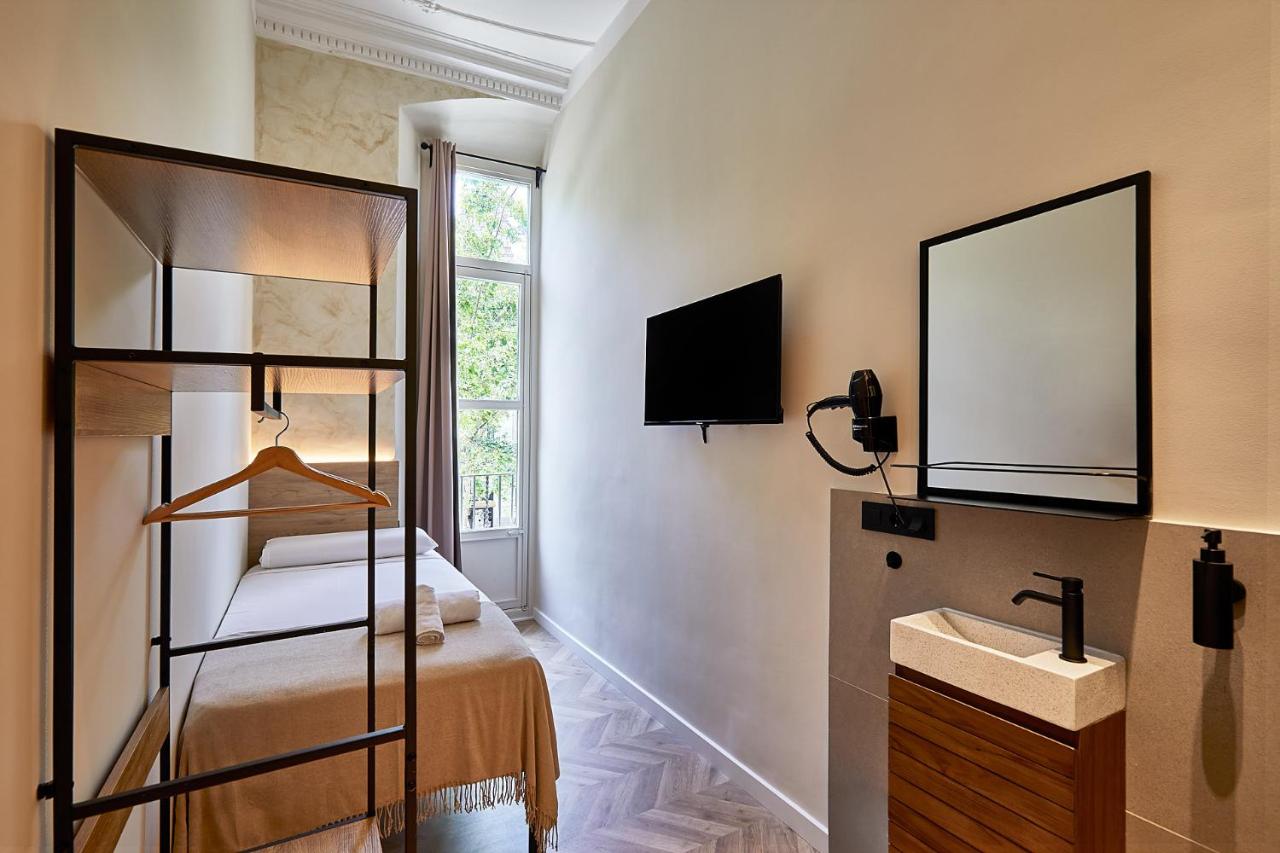 Ella Hostel Boqueria - 4