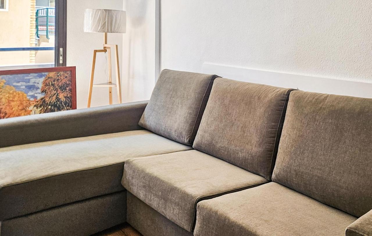 Gorgeous Apartment In Fuengirola - 3