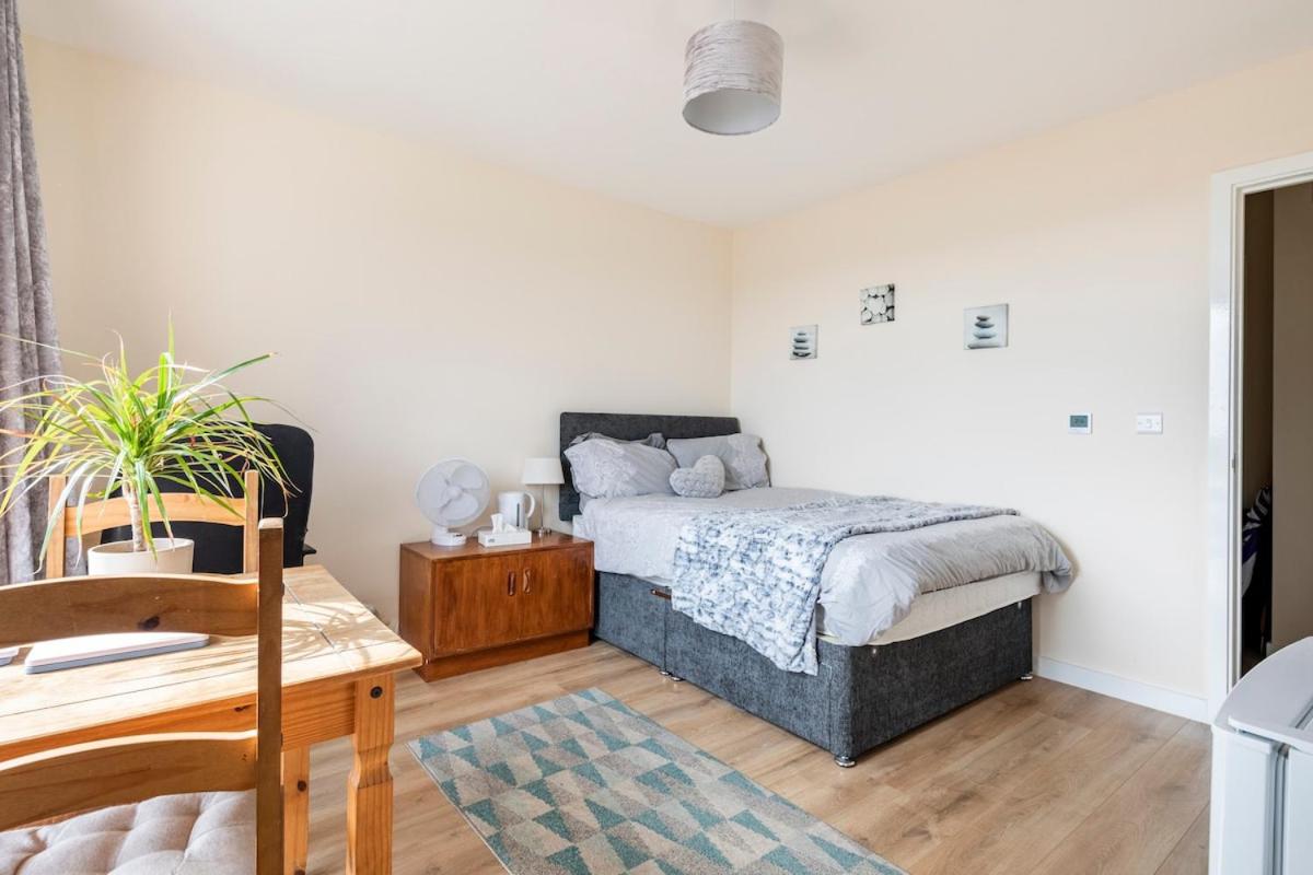 Comfy city room