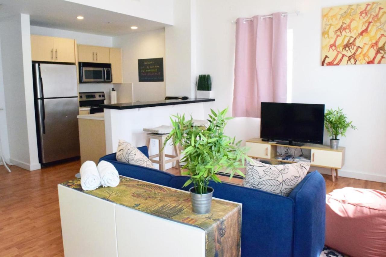 Light-Filled Apt Steps to Beach Convention Center