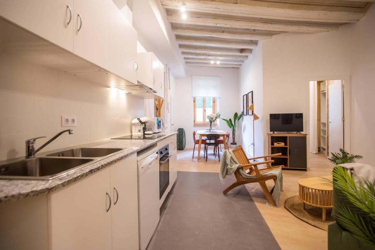 12Ara1093- New & Spacious 3BR Flat - 4