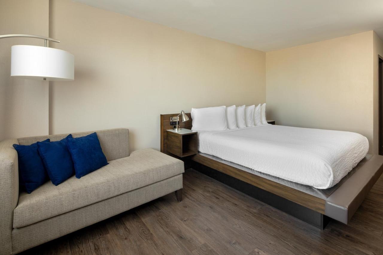 The Lodge at Duke Medical Center — photo 13