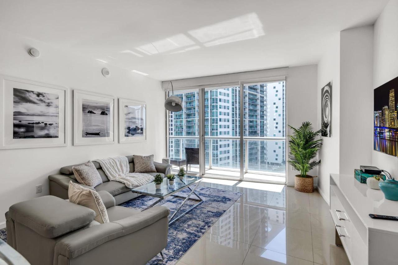 Icon Brickell Retreat 1BR and Spa, Pool, Views - 3