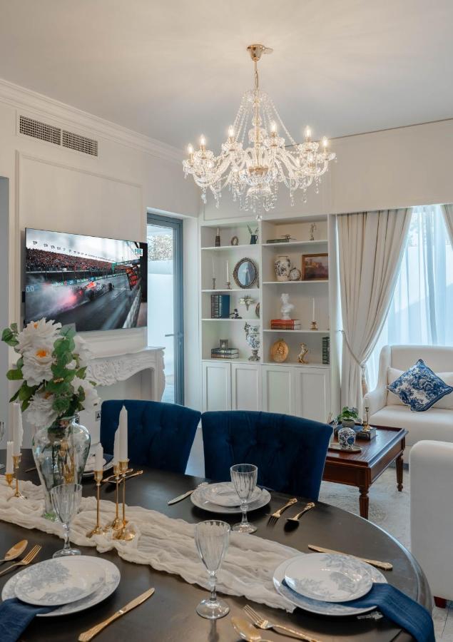 Abu Dhabi 4BR Villa - Victorian-Inspired Stay