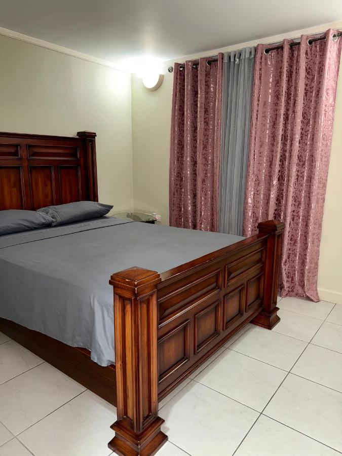 Central 2BDR Stay - 4