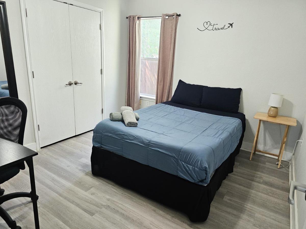 Serenity Home Near Downtown & Airport - 4