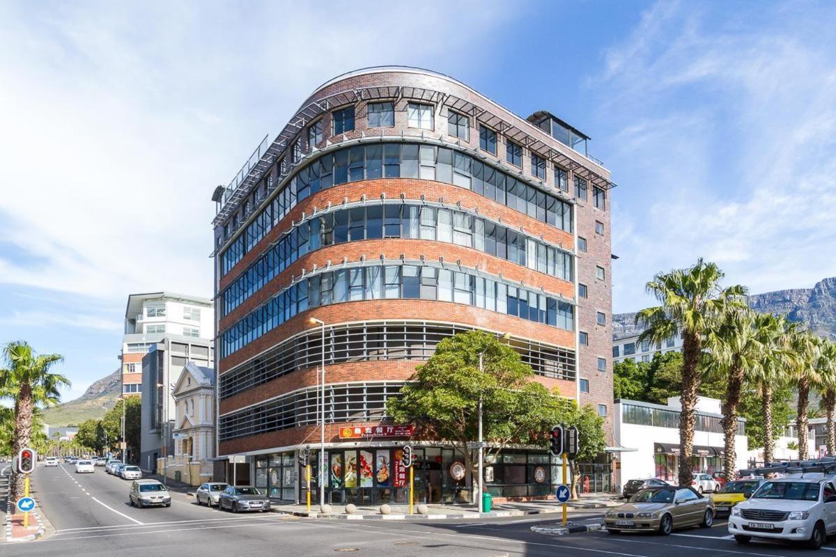 Manhattan-style 2-bedroom apartment - 5