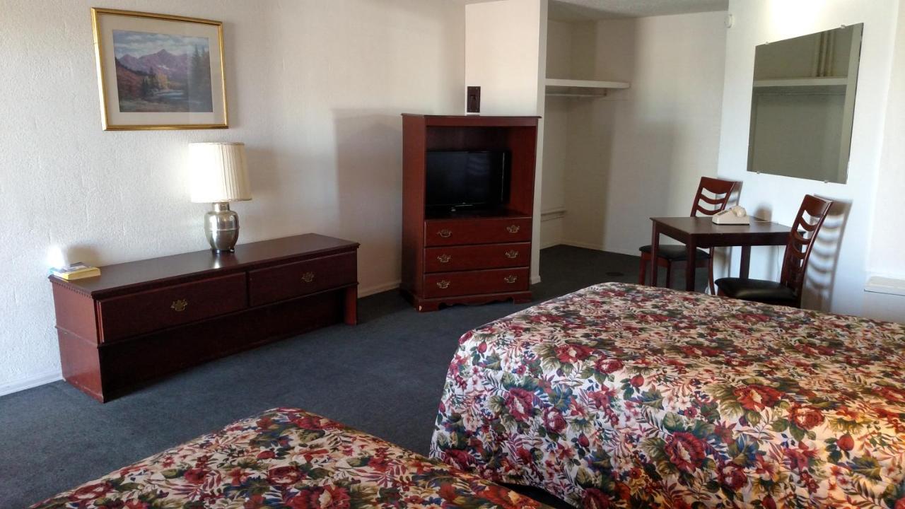 Essex House Motel — photo 10