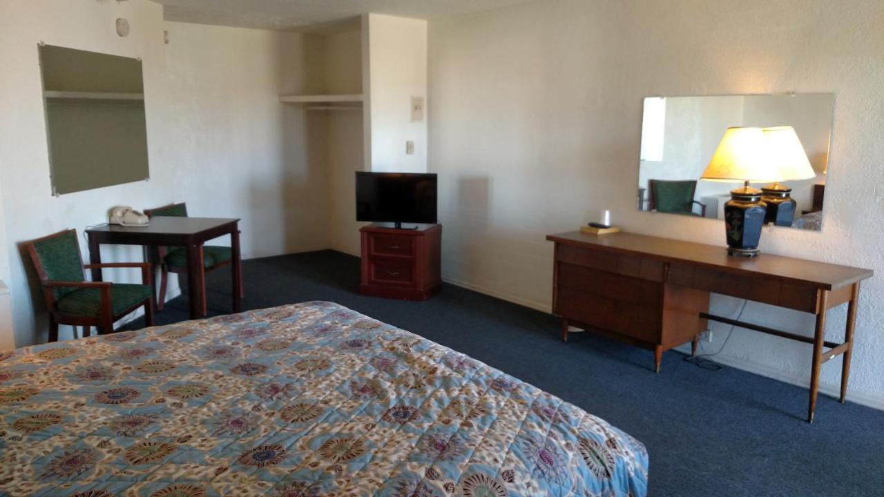 Essex House Motel — photo 5