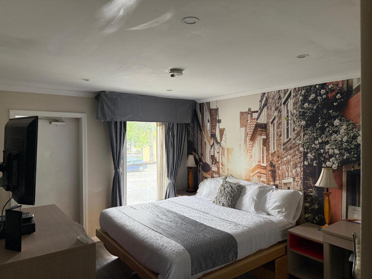 Hamilton Inn — photo 2