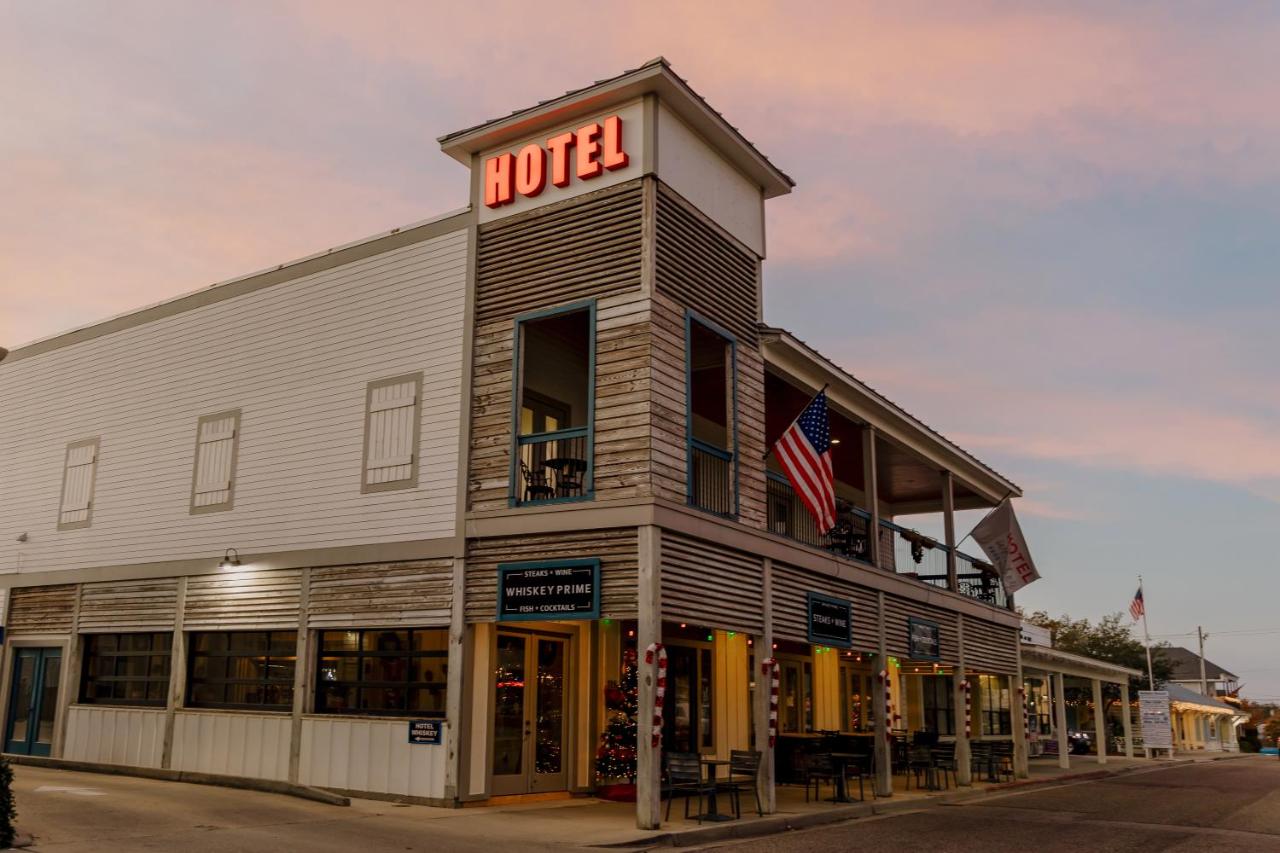 Hotel Whiskey in Pass Christian — photo 1