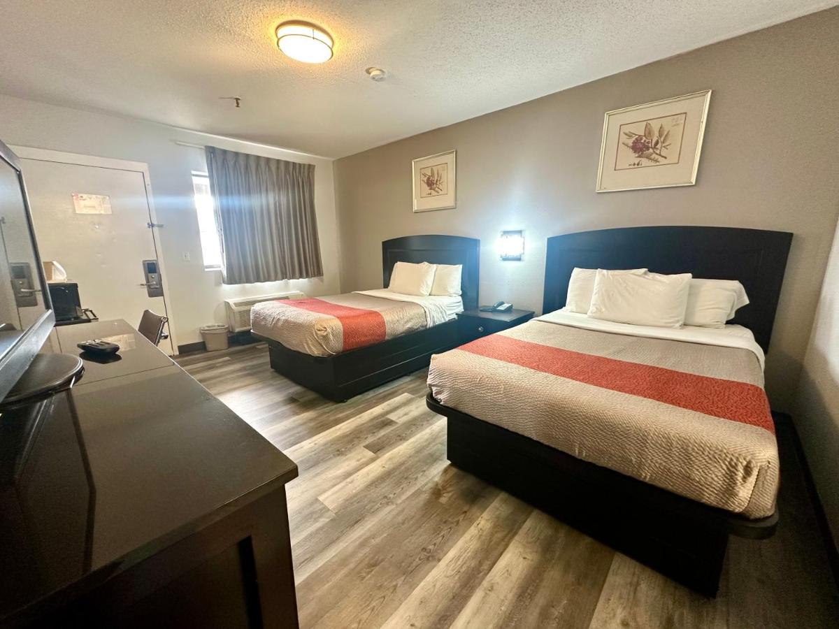 Norwalk Westport Motel — photo 18