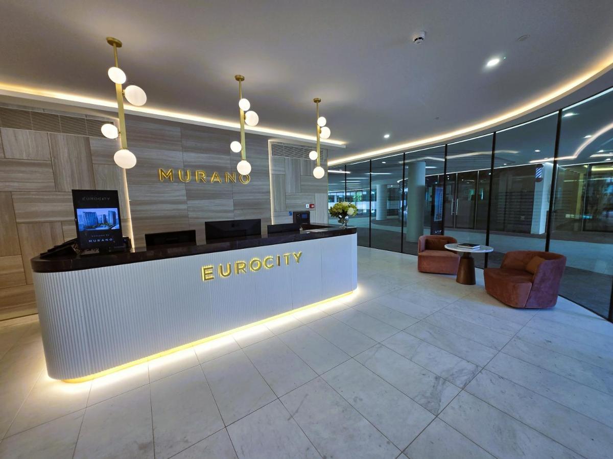 Brand New 1BR Pool & Jacuzzi On Site Parking Suite One