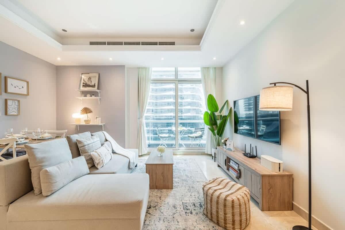 Airstay - 1BR Retreat - Stunning Marina Views - Monthly Offer Available - 2