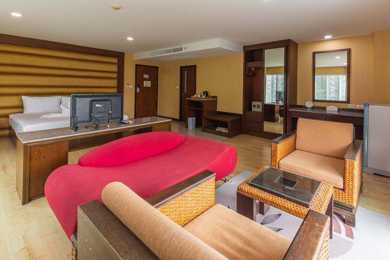 The Kris Resort Hotel - 5