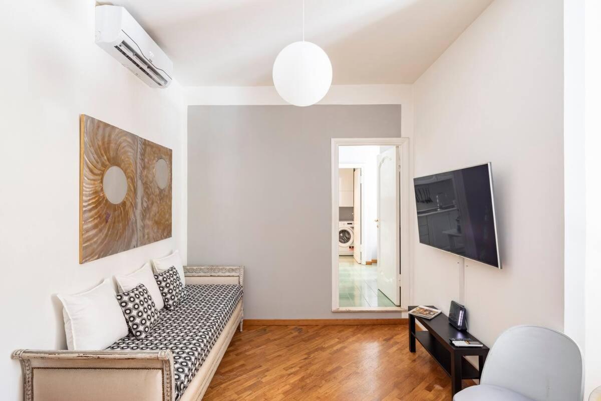 Nido degli Artisti in Trastevere Piazza Trilussa