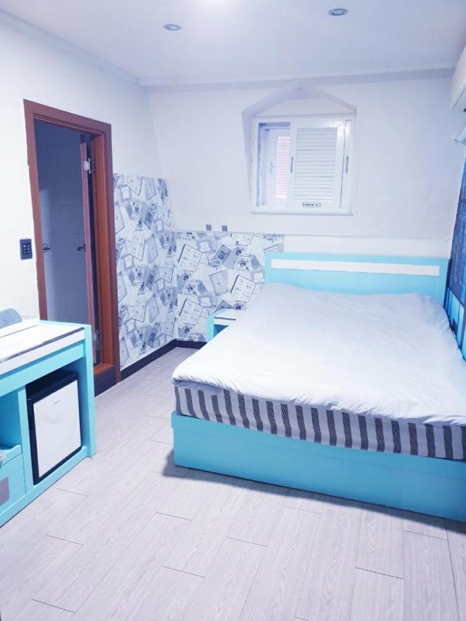 Dreaming Hostel Sinchon Hongdae - 2