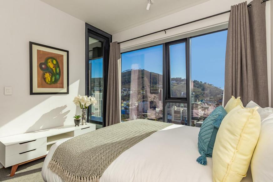 2101 The Rubik A Private City Sanctuary with Table Mountain Views - 5