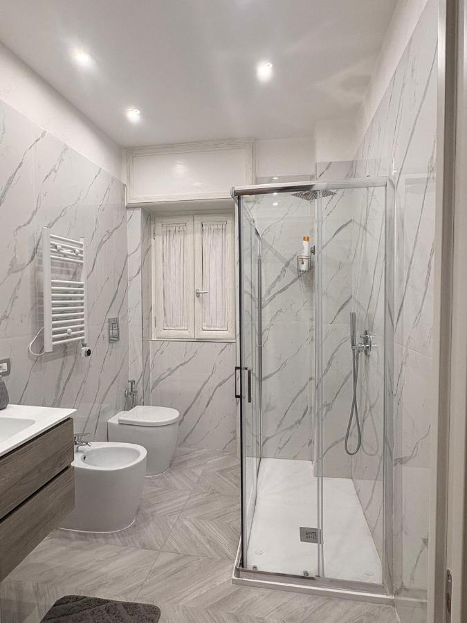 Max Fox Suite - 4