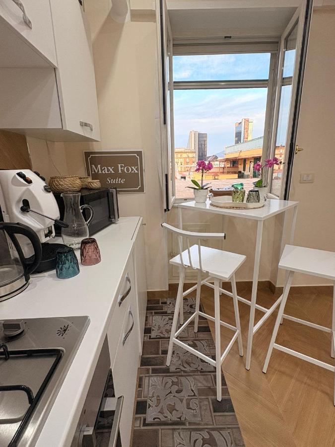 Max Fox Suite