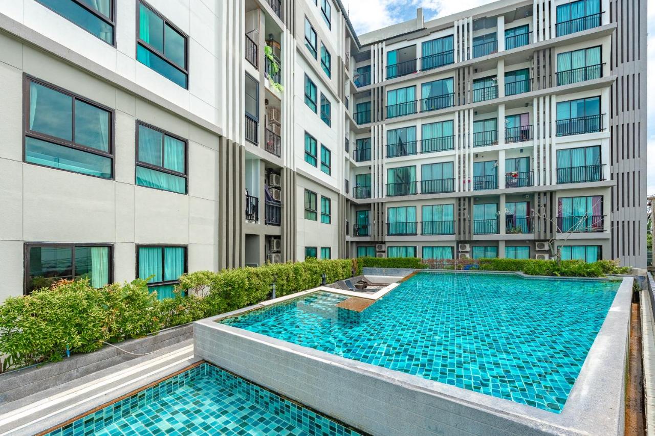 C203 Prime Area Near Beach, Dining & Shops