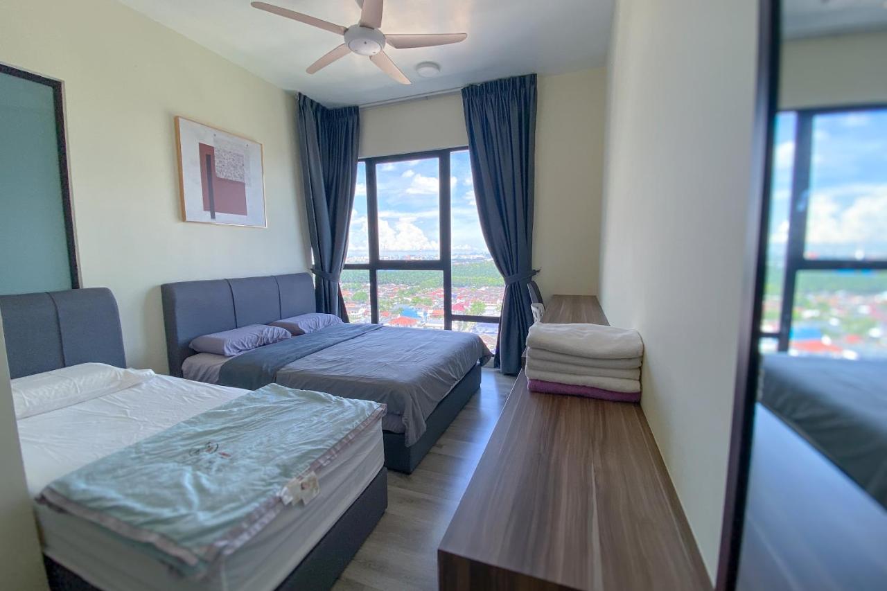 Mid Vally Southkey JB, 2BR, WIFI, 7 mins to CIQ , 5-6pax - 3