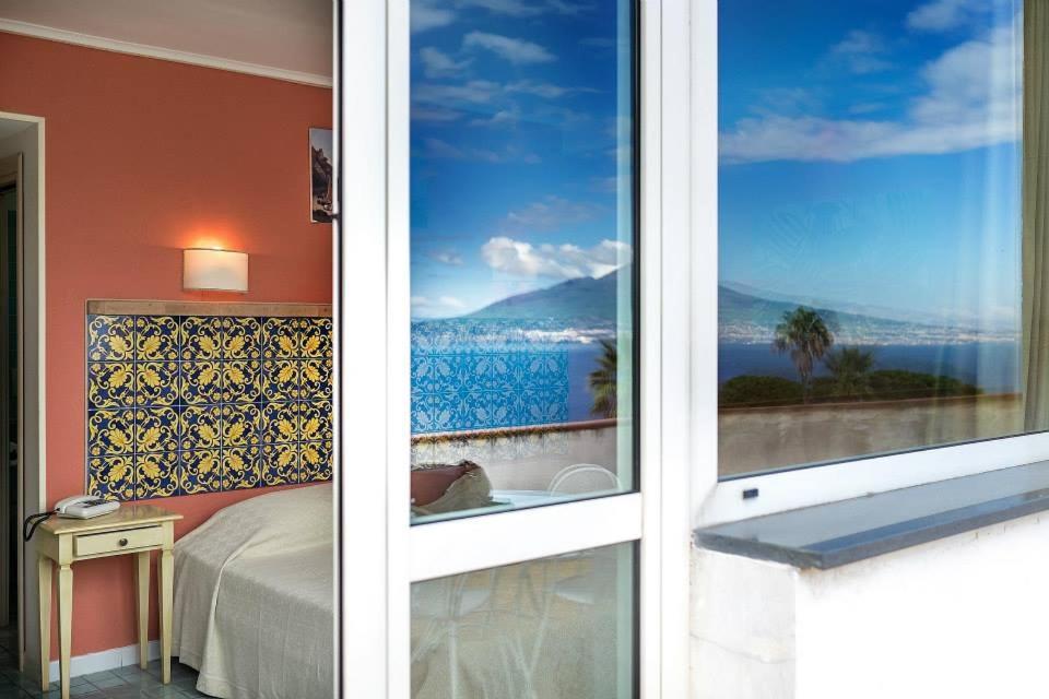 Aequa Hotel photo