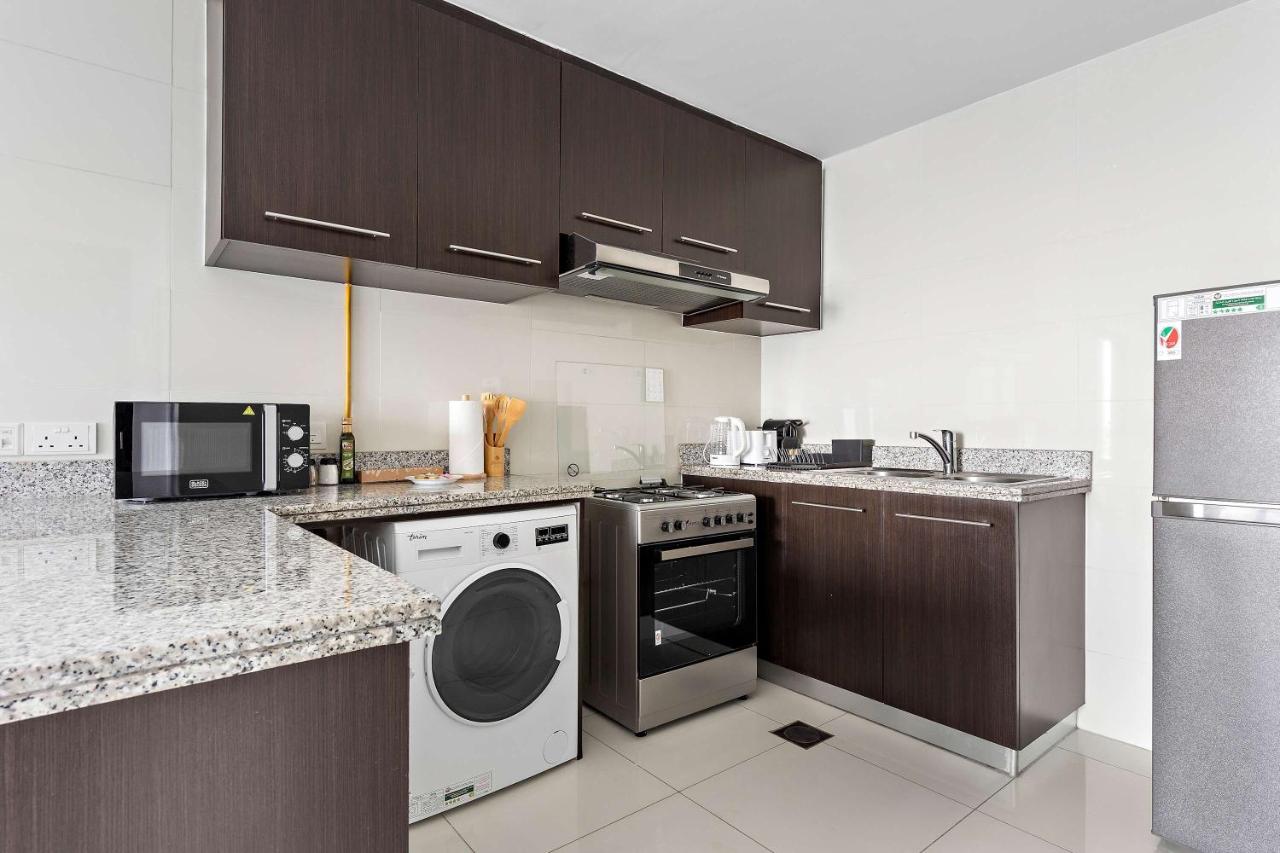 Silkhaus Vacation Homes Superior 1BDR Al Fay Park Nearby - 4