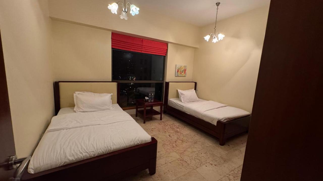 Marina View Luxury Retreat Modern Apartment JBR Dubai - 2
