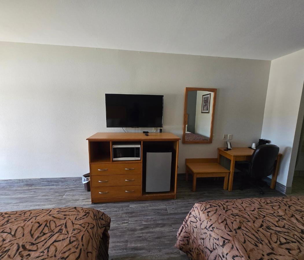 Whitesboro Inn & Suites — photo 4