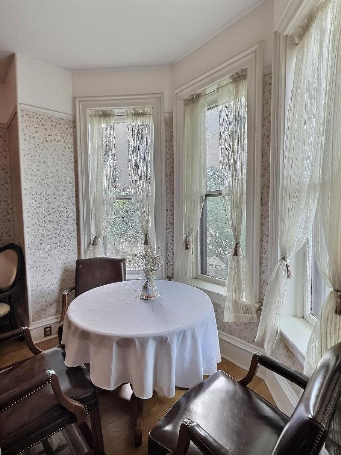 Historic Sion Bass House & Spa — photo 12