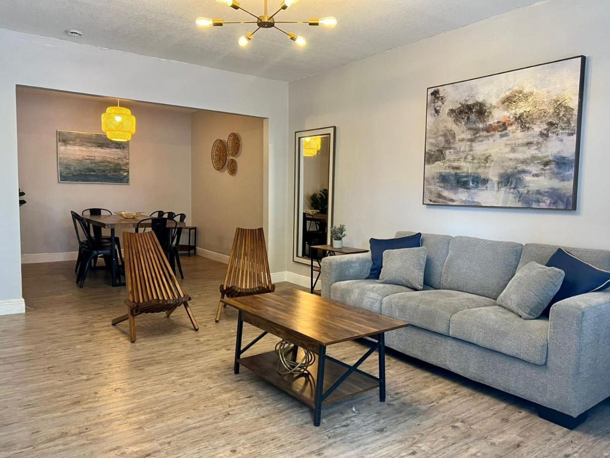 Coral Gable 3BR House