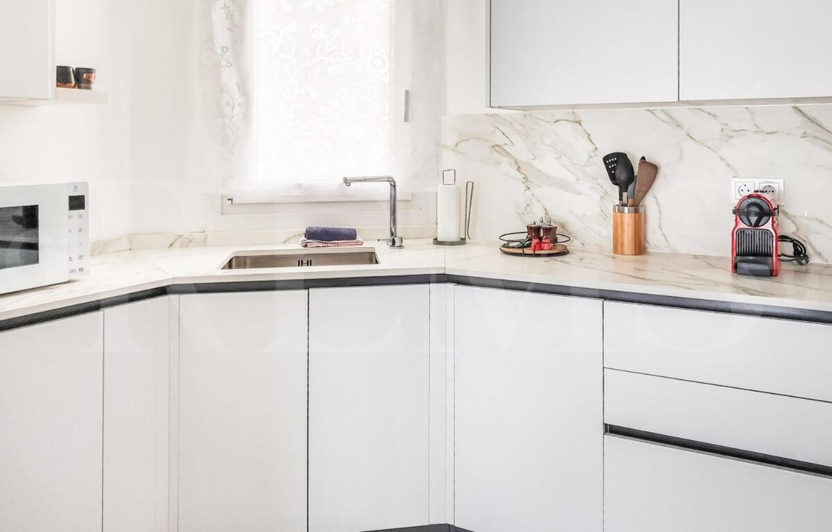 Chic Gem Rooftop terrace with BBQ REMS - 5