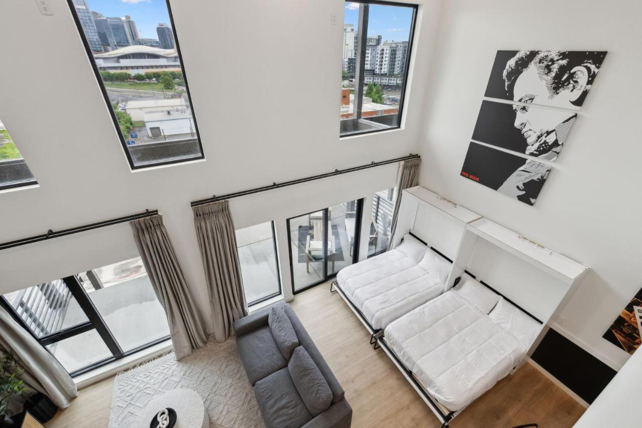 Beverly Nash in Music City Walk to Broadway - 2